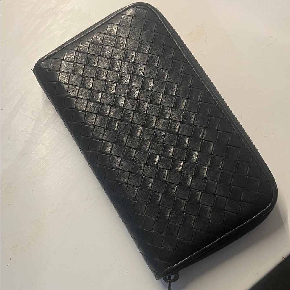 Bottega Veneta long Black Woven Leather zippy Wallet
